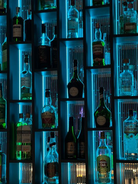 Blue Bar Aesthetic, Bartending Aesthetic, Bartender Aesthetic, Happy Birthday Drinks, Vodka Bar, Simplistic Wallpaper, Martini Bar, Night Bar, Birthday Drinks