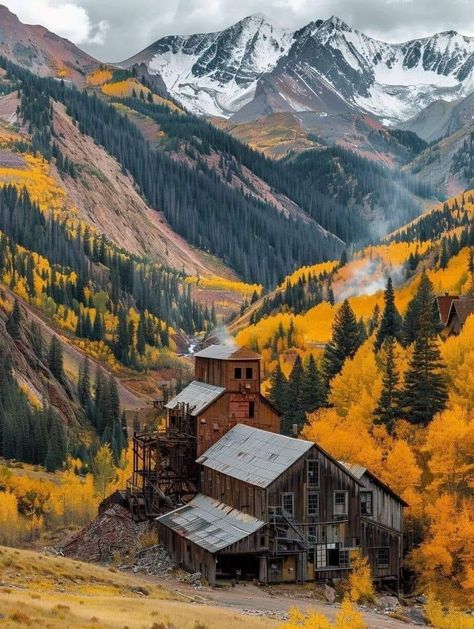 San Juan Mountains from Silverton, Colorado 🇺🇸 San Juan Skyway Colorado, San Luis Valley Colorado, Monarch Mountain Colorado, Colorado Mountain Aesthetic, Colorado Wallpaper, San Juan Mountains Colorado, Fall Mountains, Colorado Aesthetic, Colorado Nature