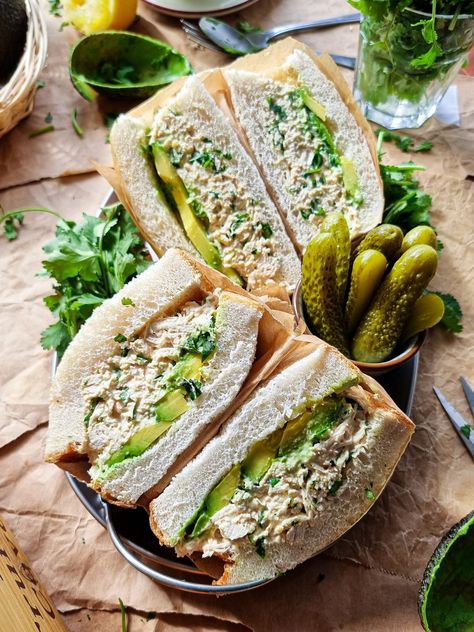 Fancy Sandwiches Ideas, Work Sandwiches, Cold Sandwich Ideas, Healthy Chicken Sandwich, Catering Sandwiches, Chicken Melt Sandwich, Artisan Sandwiches, Different Sandwiches, Fancy Sandwich