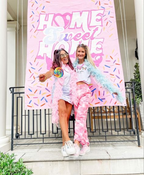 Candy Land Bid Day Outfit, Candy Land Sorority Bid Day, Home Sweet Home Sorority Bid Day, Sweet Life Sorority Theme, Sweet Bid Day Theme, Welcome To The Sweet Life Bid Day, Bid Day Picture Ideas, Candyland Theme Outfit, Candy Sorority Theme