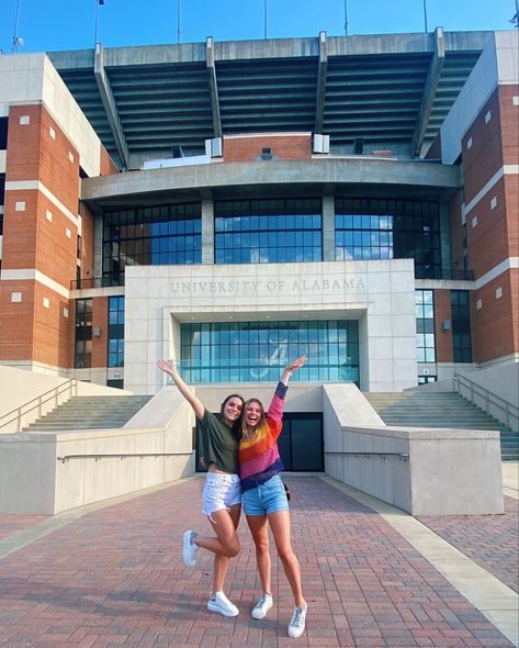 U Of Alabama, Bama Rush, University Of Alabama Aesthetic, Alabama Football Game, Alabama College, College Vision Board, College Sorority, The University Of Alabama, Go Greek