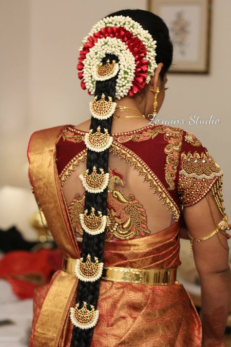 South Indian Wedding Hairstyles, Poola Jada, Bridal Hair Decorations, Bridal Hairstyle Indian Wedding, Hair Style On Saree, Bridal Hairdo, Bridal Braids, Traditional Hairstyle, Indian Wedding Hairstyles