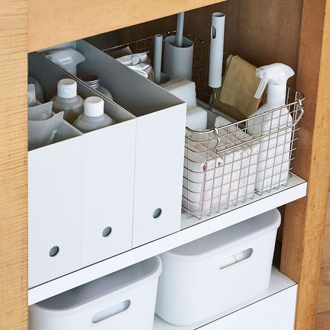 Japanese Storage Solutions, Muji Bathroom, Muji Kitchen, Muji Interior, Muji Storage, Attic Storage Solutions, Muji Home, Organization Home, Kitchen Organisation