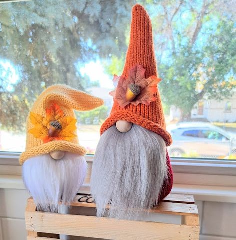 Acorn Gifts, Gnome Thanksgiving, Pumpkin Plush, Apple Blossom Flower, Lavender Decor, Hat Tip, Body Base, Gnomes Diy, Yellow Hat