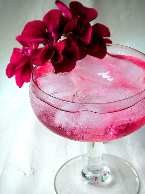 Pink sparkling drink by © Mona O (Mona M. Olsson), via Flickr.com Pink Cocktails, Pink Drink, I Believe In Pink, Pretty Drinks, Pink Drinks, Wedding Drink, Tickled Pink, Everything Pink, Pink Champagne