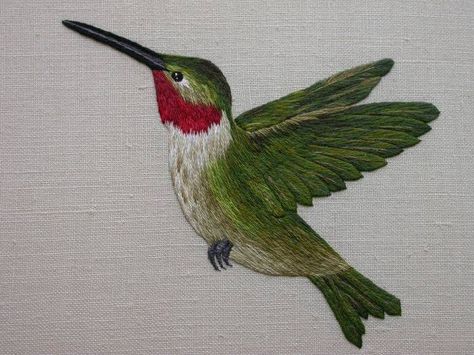 Hummingbird embroidery Bordado Jacobean, Bird Craft, Crewel Embroidery Kits, Embroidered Bird, Bird Embroidery, Brazilian Embroidery, Thread Painting, Silk Ribbon Embroidery, Hand Embroidery Art