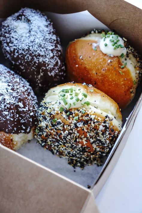 Try Vancouver's First Savoury Brioche Everything Bagel Donut at Mello - PURPLECHIVES Savory Donuts Recipe, Korean Dessert Cafe, Savory Donuts, Vancouver Chinatown, Brioche Donuts, Fancy Donuts, Korean Dessert, Matcha Dessert, Bagel Recipe