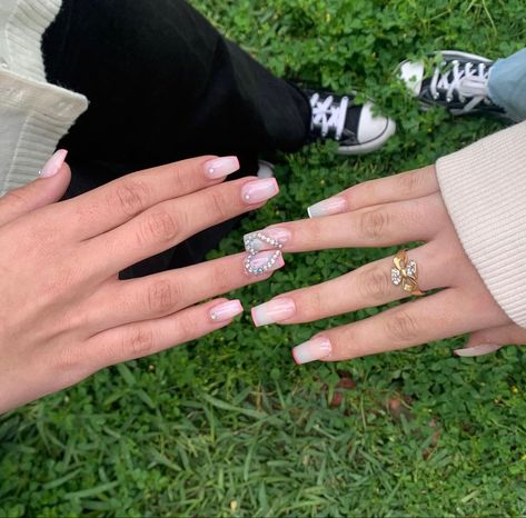 Heart Matching Nails, Matching Acrylic Nails With Best Friend Heart, Matching Butterfly Nails, Nail Designs Matching Bff, Matching Butterfly Nails With Best Friend, Best Friends Nails Bff, Friendship Nails, Best Friend Nails, Matching Nails With Bff