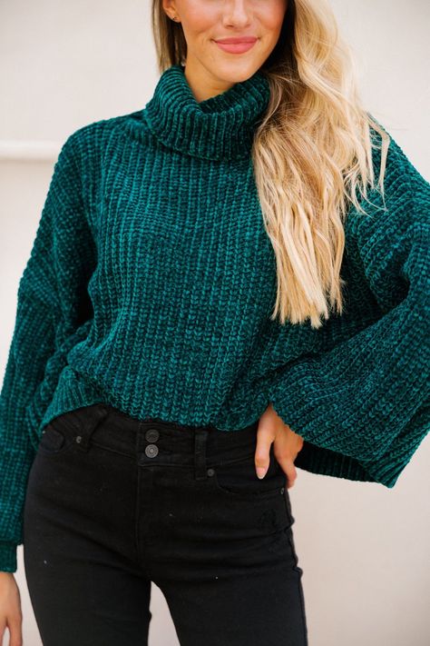 Teal Sweater Outfit, High Neck Sweater Outfit, Green Sweater Outfit, Emerald Sweater, Turtleneck Sweater Outfit, Emerald Green Sweater, Emerald Green Top, Teal Outfits, Style Turtleneck