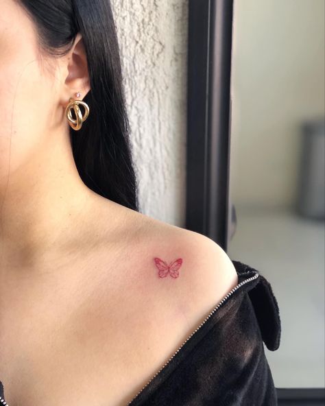 Tattoos For Girlfriend, Ted Tattoo, Tiny Tattoos For Women, Tato Minimal, Minimal Tattoos, Small Pretty Tattoos, Watercolor Tattoos, Petite Tattoos, Red Tattoos