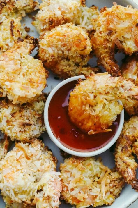 Super Easy Baked Coconut Shrimp | The Recipe Critic | Bloglovin’ Frozen Cooked Shrimp, Baked Coconut Shrimp, Baked Coconut, Coconut Shrimp Recipes, Cream Cheese Wontons, Cheese Wontons, Walnut Shrimp, The Recipe Critic, Honey Walnut Shrimp