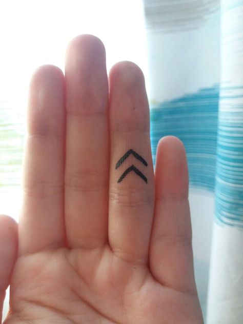 Double Arrow Tattoo⏫ Double Arrow Tattoo, Small Arrow Tattoo, Arrow Tattoo Meaning, Tattoo On Face, Arrows Tattoo, Meaning Of Arrow Tattoo, Arrow Tattoo, Tattoo Meaning, Tattoos Designs