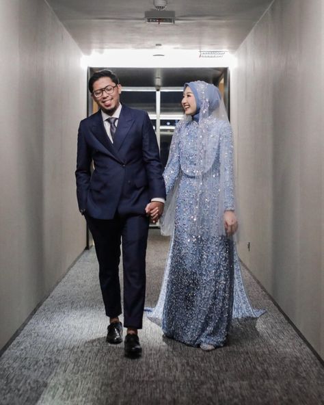 Wedding Gown Hijab, Greek Goddess Wedding Dress, Denim Wedding Dresses, Pengantin Modern, Malay Wedding Dress, Wedding Hijab Styles, Muslim Wedding Gown, Kebaya Wedding, Wedding Frocks