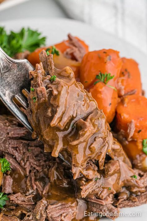 Venison Roast Slow Cooker, Deer Roast Crockpot, Slow Cooker Venison Roast, Venison Roast Crockpot, Venison Recipes Crockpot, Deer Roast, Slow Cooker Venison, How To Cook Venison, Crockpot Roast Recipes