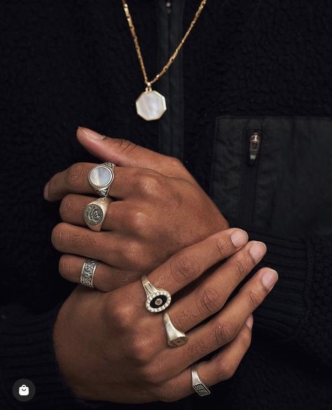 — blaise zabini aesthetic Guys Wearing Jewelry, Ring For Men Aesthetic, Jewlrey Aesthic Men, Guys Rings Aesthetic, Guys Wearing Rings, Men Rings Aesthetic, Blaise Zabini Aesthetic, Mens Jewelry Aesthetic, Blaise Zabini