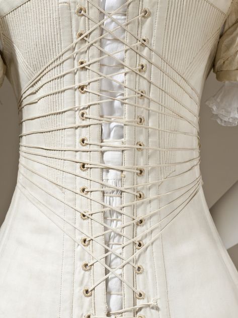 All About 1830s Corsets and Fan Lacing American Duchess, Couture Techniques, Christian Dior Haute Couture, Dior Haute Couture, Couture Details, Couture Sewing, Women Sleeve, John Galliano, Women Corset