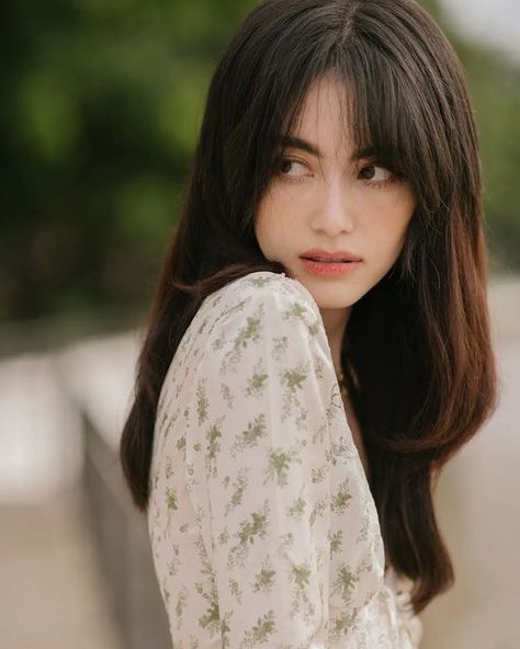 Davikah Hoorne, Japanese Short Hair, Face Art Drawing, Mai Davika, Davika Hoorne, Step Siblings, Mew Suppasit, Aesthetic People, Gmmtv Actors