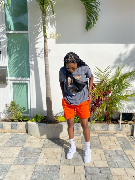 Stud Fits Summer, Tomboy Summer Outfits, Summer Tomboy Outfits, Summer Streetwear Outfits, Streetwear Lookbook, Shorts Outfits Women, Effortlessly Chic Outfits, Tomboy Outfits, Tomboy Style Outfits