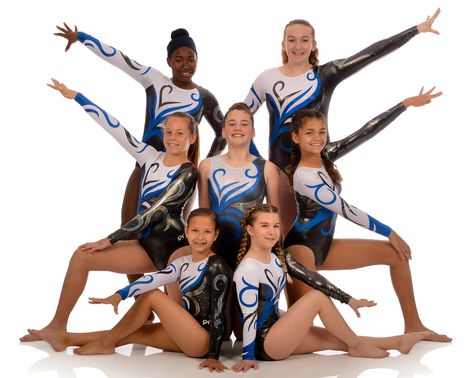 Group Gymnastics Poses, Team Gymnastics Pictures, Gymnastics Team Photos, Gymnastic Photoshoot Ideas, Gymnastics Team Pictures, Gymnastics Photoshoot, Team Picture Poses, Adult Gymnastics, Dance Team Photos