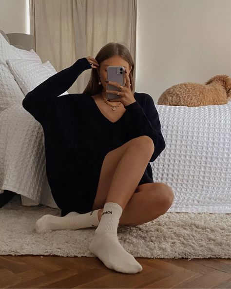 Stolen Heir, Spiegel Selfie, Style Guru, Girls Couture, Mirror Selfie Poses, Causual Outfits, Mode Inspo, Instagrammer, 인물 사진