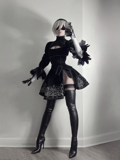 Nier Automata Cosplay, 2b Cosplay, Anime Cosplay Ideas, 2b Nier Autómata, Universal Language, Nier Automata, Cute Cosplay, Art Books, Cosplay Outfits