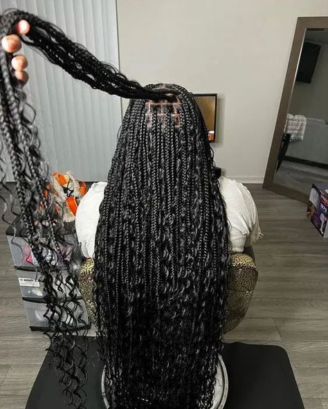 Boho Knotless Braids: All You Need to Know About This Hairdo Boho Knotless Braids, Boho Knotless, Braided Hairstyles For Black Women Cornrows, Big Box Braids Hairstyles, Bohemian Braids, Colored Braids, Goddess Braids Hairstyles, Box Braids Hairstyles For Black Women, Cute Braided Hairstyles