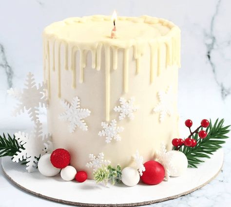 Christmas Candle Cake Ideas, Candle Cake Design, Candle Cake Ideas, Christmas Candle Cake, Jesus Birthday Cake, Candle Birthday Cake, Mini Christmas Cakes, Christmas Themed Cake, Cream Candles