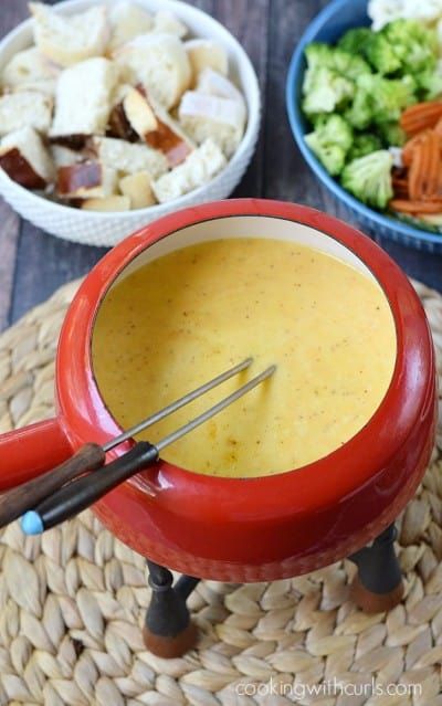 This Cheese Fondue with Beer - served with vegetables, bread, and a few surprises! #appetizer #beer #cheese Beer Cheese Fondue, Champagne Recipe, Beer Serving, Cooking With Beer, Fondue Recipes, Romantic Dinner For Two, French Dishes, Beer Cheese, Gooey Cheese