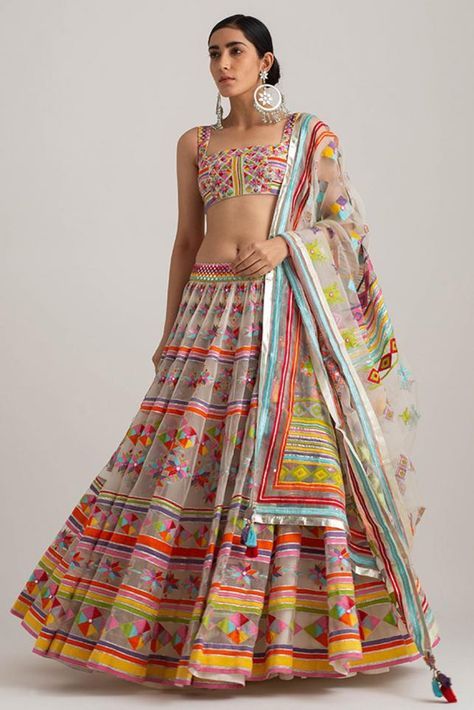 Designer Lehengas Collection Buy Online for women at Ensemble Indian Moodboard, Indian Drapes, Sangeet Dresses, Desi Vibes, Bridal Mehndi Dresses, Navratri Collection, Indian Wedding Lehenga, Indian Designs, Indian Outfits Lehenga