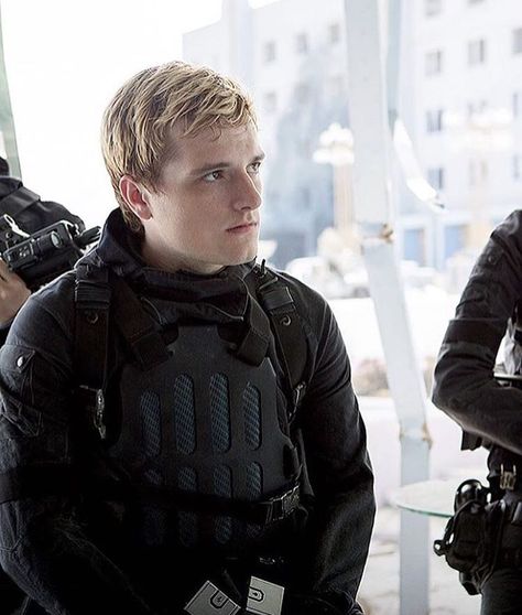 ❤️❤️❤️❤️ Die Tribute Von Panem, Hunger Games Peeta, Mockingjay Part 2, Райан Гослинг, Real Or Not Real, Katniss And Peeta, Hunger Games 3, Hunger Games Series, Peeta Mellark