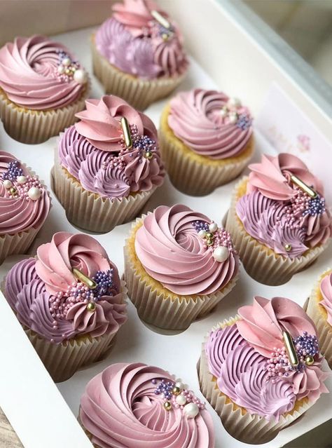 Sweet Treat Cupcake Ideas For Any Celebration : Lavender and Soft Pink Swirl Buttercream Cupcakes Creative Cupcake Recipes, Elegant Cupcakes, Cupcake Decorating Tips, Fancy Cupcakes, Delicious Cupcakes, Pretty Cupcakes, Cupcake Cake Designs, Buttercream Cupcakes, Cake Decorating Piping