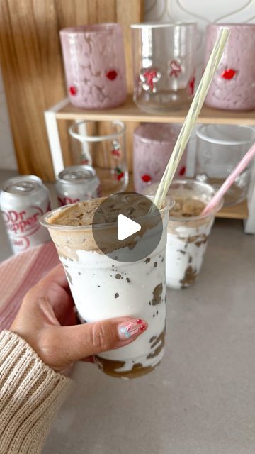 Dr Pepper And Marshmallow Fluff, Aurelie Erikson, Coca Cola Recipes, Cola Recipe, Diet Dr Pepper, Coke Drink, Cabin Weekend, Coca Cola Drink, Marshmallow Cream