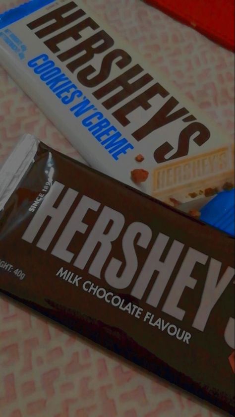 Hershey Bar Aesthetic, Hersheys Chocolate Aesthetic, Hersheys Chocolate Bar Aesthetic, Chocolate Bars Aesthetic, Chocolate Fake Snap, Chocolate Bar Aesthetic, Hershey White Chocolate, Chocolate Hershey, Hersheys Chocolate