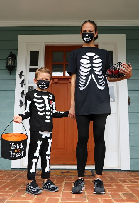 Quick Diy Halloween Costumes For Kids, Skelton Customes Diy, Diy Skeleton Costume Kids, Halloween Costume Diy Kids, Skeleton Diy Costume, Diy Halloween Outfits, Last Minute Halloween Costumes For Kids, Last Minute Halloween Costumes Ideas For Women, Halloween Kostüm Diy