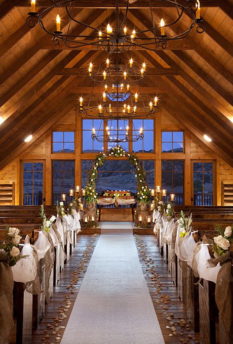 Romantic Wedding Venues in the US - Brush Creek Ranch, The Lodge and Spa Saratoga, Wyoming Special Presents, Wedding Venues Church, Christmas Lights Outside, Romantic Wedding Venue, Rustic Winter Wedding, Girlfriend Christmas, Romantic Christmas, Wedding Winter, Wedding Aisle