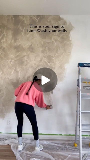 How To Limewash Interior Walls, Limewash Walls Bathroom, Diy Limewash Walls, Limewash Interior Walls, Limewash Walls Living Rooms, Faux Limewash Walls, Diy Limewash Paint, Limewash Walls Interiors, Meoded Paint