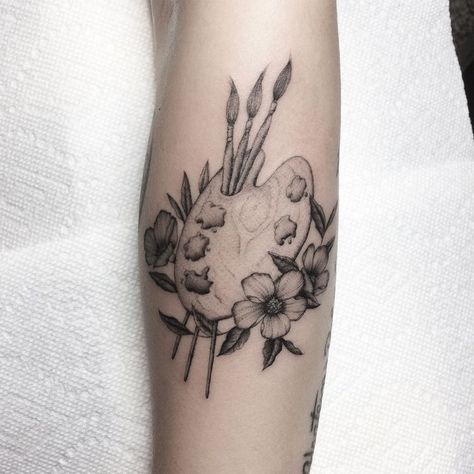 Paintbrush And Flower Tattoo, Paint Pallet Tattoo Ideas, Paint Brush And Palette Tattoo, Paint Brush Flower Tattoo, Line Art Paint Brush, Fine Art Inspired Tattoo, Tattoo Ideas For Painters, Tattoo Of Painting, Paint Tattoo Brush