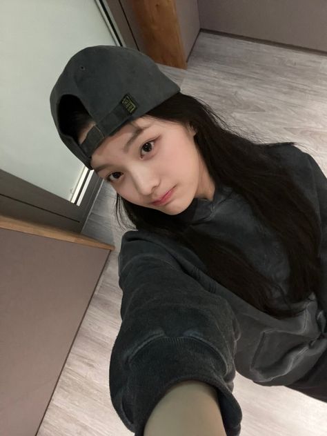 Iroha selca ILL-IT icon R U Next, Fairy Girl, Girl Inspiration, Lucky Girl, I Love Girls, Korean Hairstyle, Pre Debut, Korean Makeup, Kpop Girl Groups