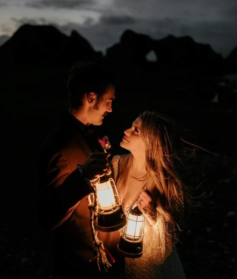 Lantern Photoshoot, Lantern Photography, Pre Shoot, Wedding Photo Inspo, Light Painting, Photo Inspo, Wedding Photo, Engagement Photos, Family Photos