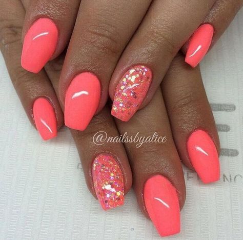 Beautiful colour for all skin colours. Love coral colour. Coral Acrylic Nails, Uñas Color Coral, Coral Gel Nails, Coral Nails With Design, Nails With, Coral Colour, Orange Nail, Coral Nails, Super Nails