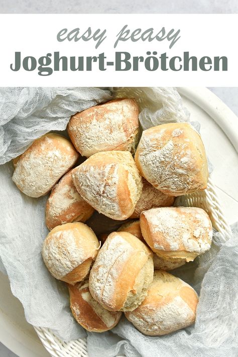 Joghurtbrötchen "easy peasy". Ohne Aufwand. - mix dich glücklich (Thermomix-Rezepte) Thermomix Recipes, Pampered Chef, Winter Food, Healthy Breakfast Recipes, Homemade Bread, Easy Peasy, Bread Baking, Finger Foods, Cooking And Baking