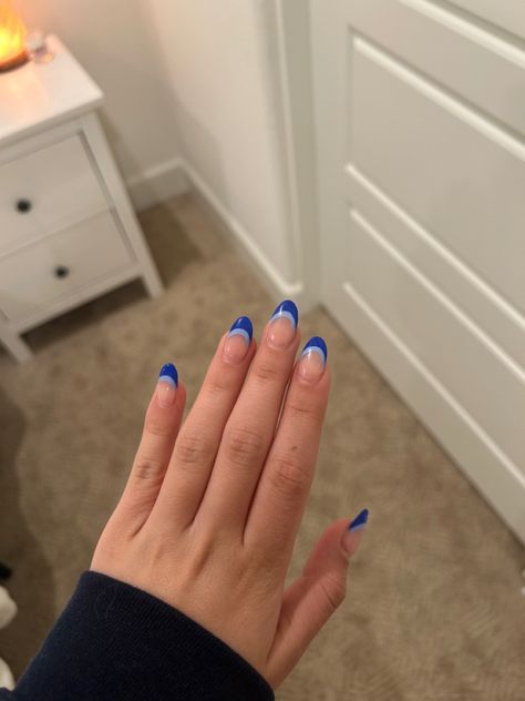 Blue Mamma Mia Nails, Blue Outlined French Tip Nails, Light Blue And Dark Blue French Tips, Light Blue Nails With Dark Blue Tips, Blue Nails For Birthday, Mamma Mia Nails Short, Double Blue French Tip Nails, Blue And White Nails French Tip, Nails Acrylic Blue French Tips