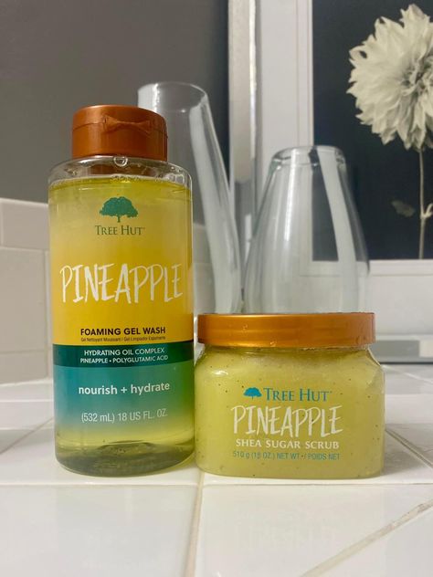 Tree Hut Pineapple, Highschool Fashion, Dragon Fruit Tree, Shea Sugar Scrub, Bath Care, Soft Smooth Skin, Beauty Water, Shower Skin Care, Bath And Body Care