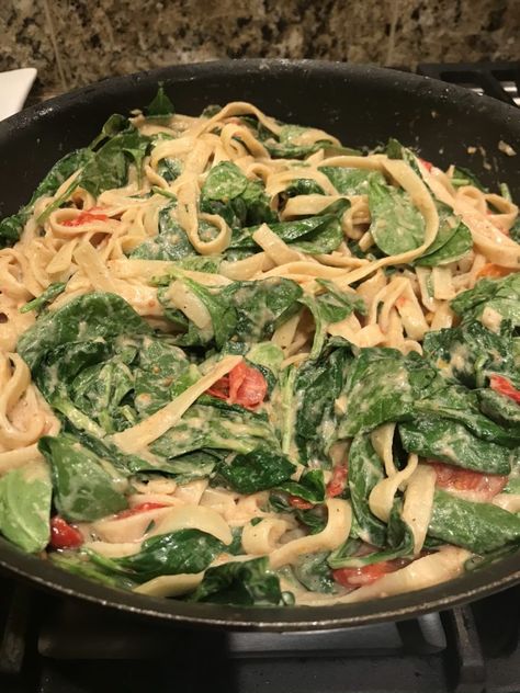 Creamy Steak Fettuccine – Flora's Kitchen Creamy Steak Fettuccine Recipe, Steak Fettucini Alfredo, Steak Fettuccine Alfredo, Creamy Steak Fettuccine, Steak Fettuccine, Creamy Steak, Spinach Fettuccine, Spinach Pasta Recipes, Spicy Steak