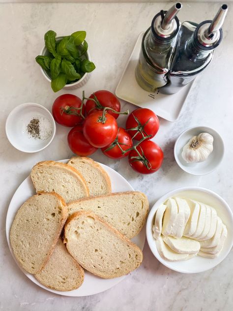 Easy Bruschetta Recipe with Mozzarella and Tomato Basil CucinaByElena Bruschetta Recipe With Mozzarella, Bruschetta Recipe Mozzarella, Mini Bruschetta, Bruschetta Mozzarella, Recipe With Mozzarella, How To Make Bruschetta, Mozzarella And Tomato, Tomato Bruschetta Recipe, Easy Bruschetta Recipe