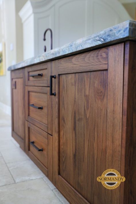 All About Alder Wood Alder Cabinets Kitchen, Rustic Alder Kitchen Cabinets, Rustic Alder Kitchen, Wood Stained Kitchen Cabinets, Knotty Alder Kitchen Cabinets, Alder Wood Kitchen Cabinets, Alder Wood Cabinets, Knotty Alder Kitchen, Birch Kitchen Cabinets