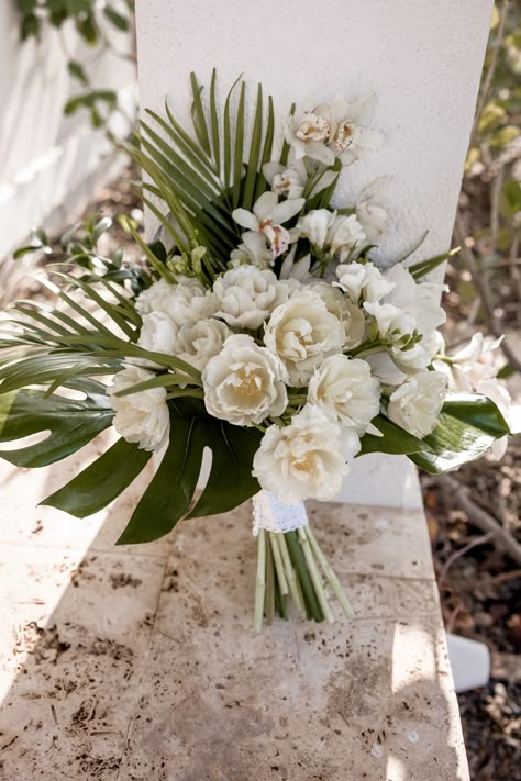 Destination Wedding Bouquet, Elegant Beach Wedding Decorations, Beach Wedding Bouquet, Tropical Wedding Bouquets, Tropical Bouquet, Plan Wedding, Tropical Wedding Decor, Flower Board, Punta Cana Wedding