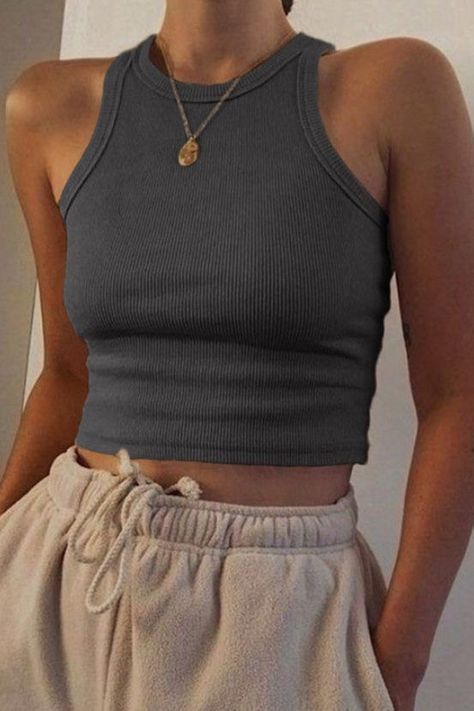 Grey Tank Top Outfit, Rib Knit Crop Top, Gray Tank Top, Tank Top Outfits, Elegante Casual, Crop Top Outfits, Cute Comfy Outfits, Gray Tank, Knit Crop Top