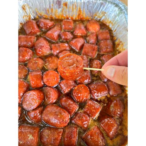 Sriracha Honey Garlic Sausage| Burnt Ends - Meatkingz Kielbasa Burnt Ends, Smoked Sausage Burnt Ends, Honey Garlic Sausage Recipes, Sausage Burnt Ends, Honey Garlic Sausage, Farmer Sausage, Burnt Ends, Pellet Grill Recipes, Beef Sausage