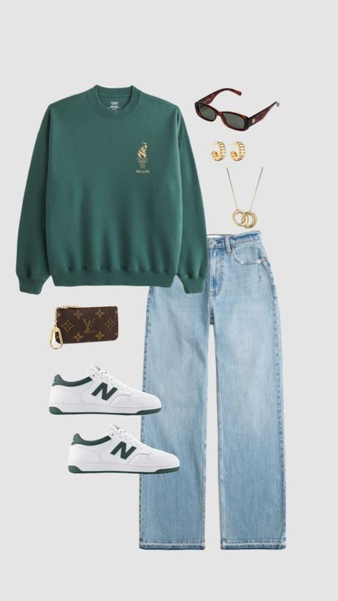 Green Outfit Ideas Casual, Chilly Summer Night Outfit, Green Crewneck Outfit, Crewneck Outfit Ideas, Night Fall Outfit, Lv Coin Purse, Olive Outfit, Green Outfit Ideas, Jean Outfit Ideas